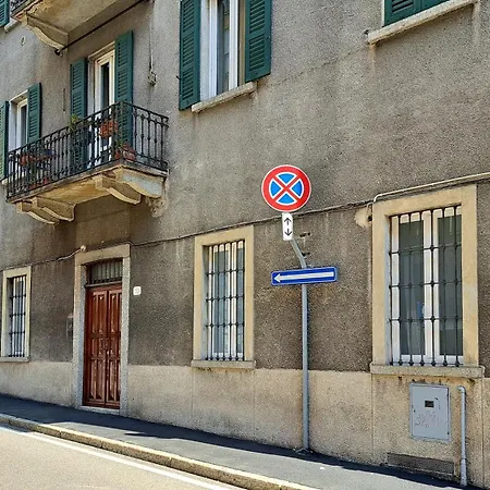 Lägenhet Giorgy 02 *